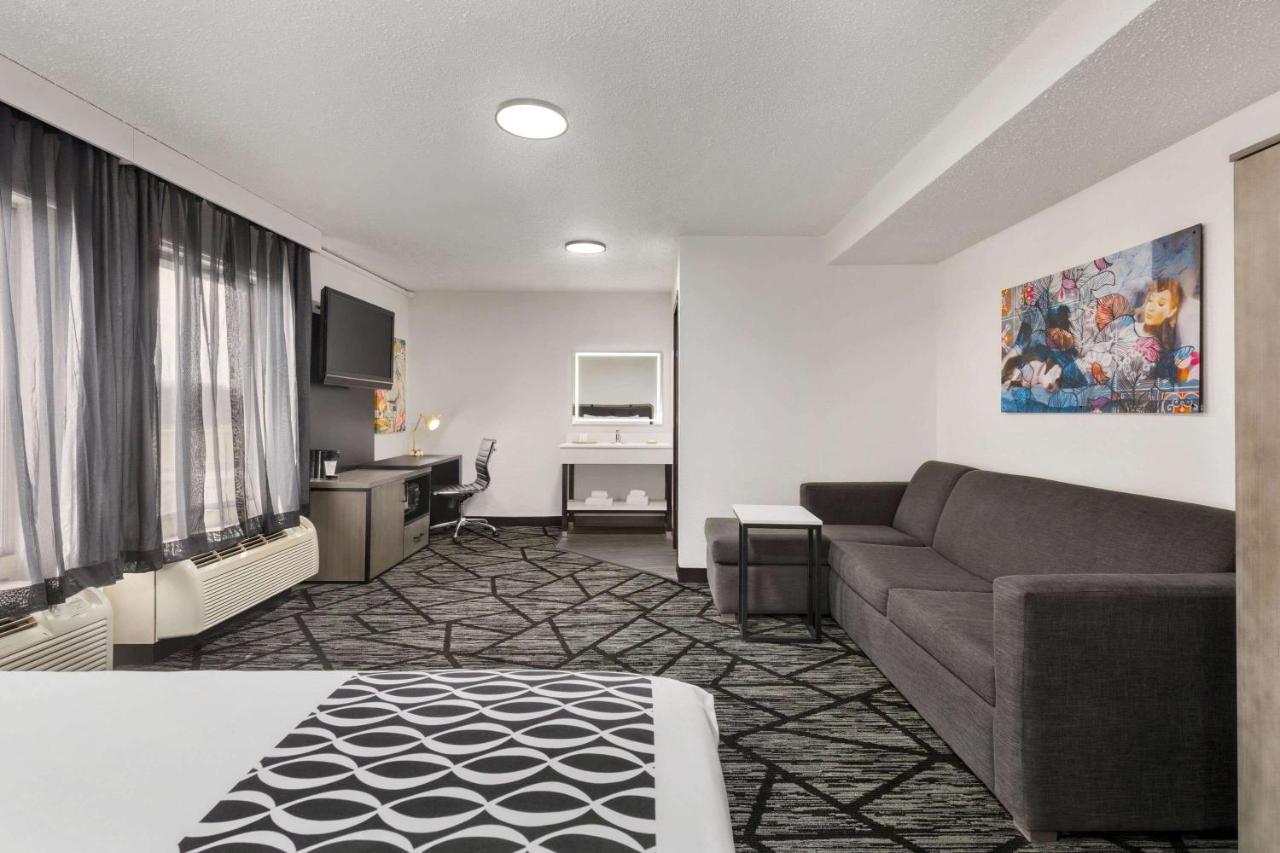 La Quinta By Wyndham Cleveland Airport West Hotel North Olmsted Ngoại thất bức ảnh