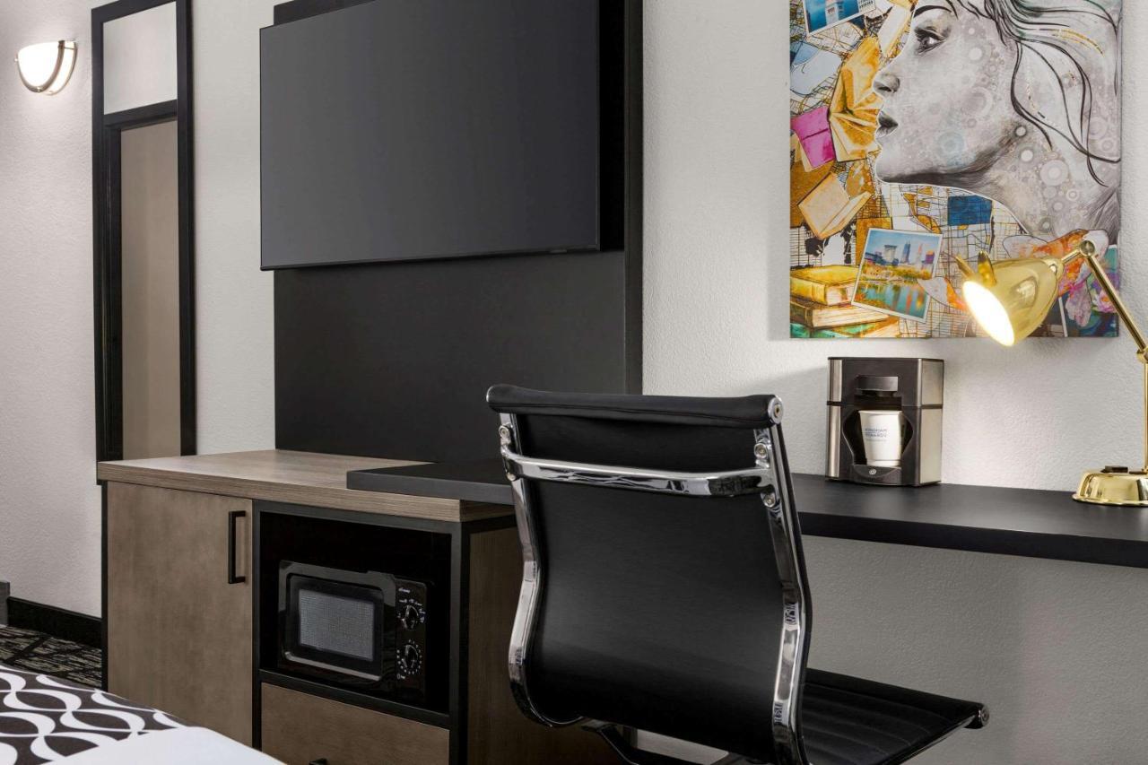 La Quinta By Wyndham Cleveland Airport West Hotel North Olmsted Ngoại thất bức ảnh