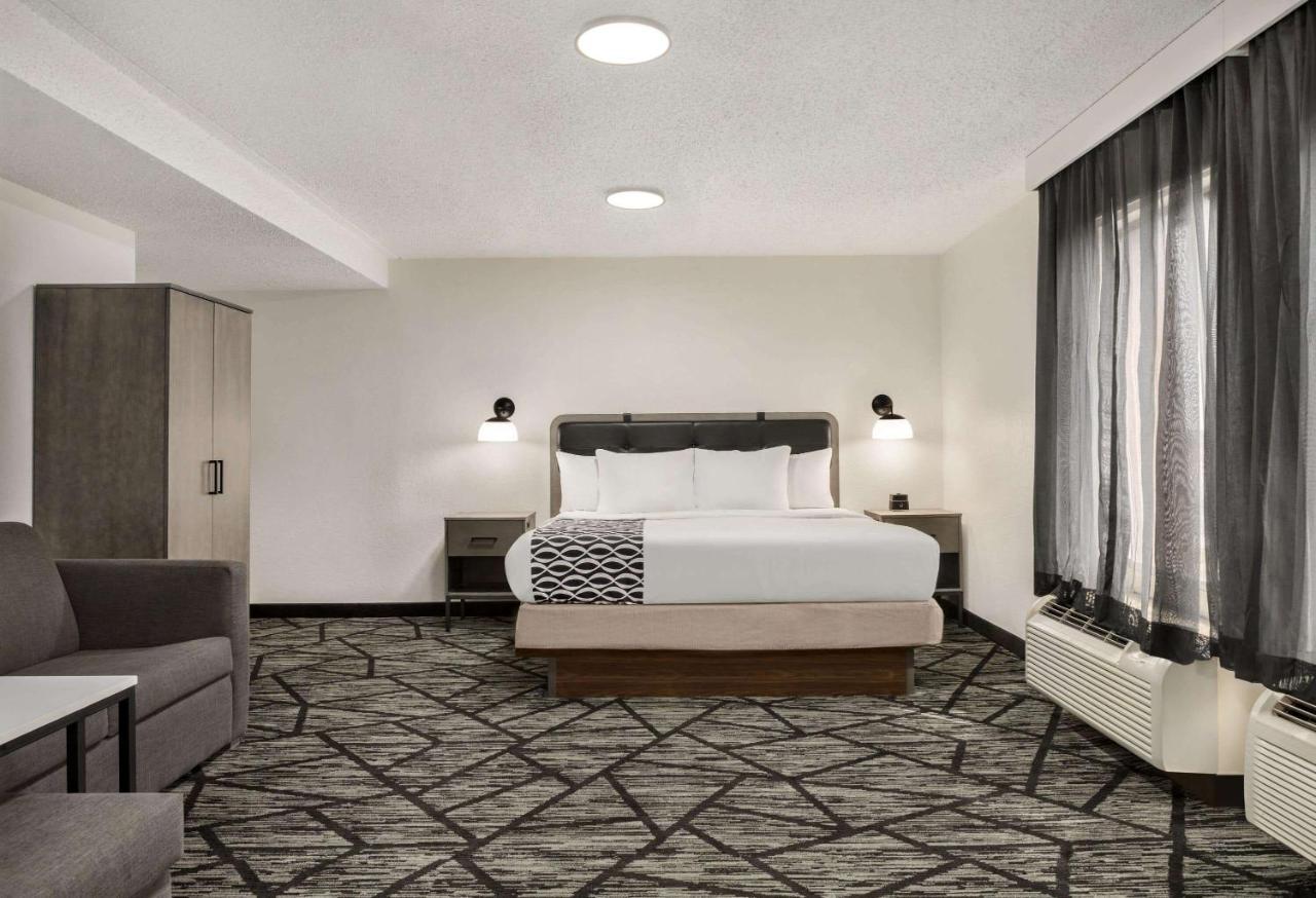 La Quinta By Wyndham Cleveland Airport West Hotel North Olmsted Ngoại thất bức ảnh
