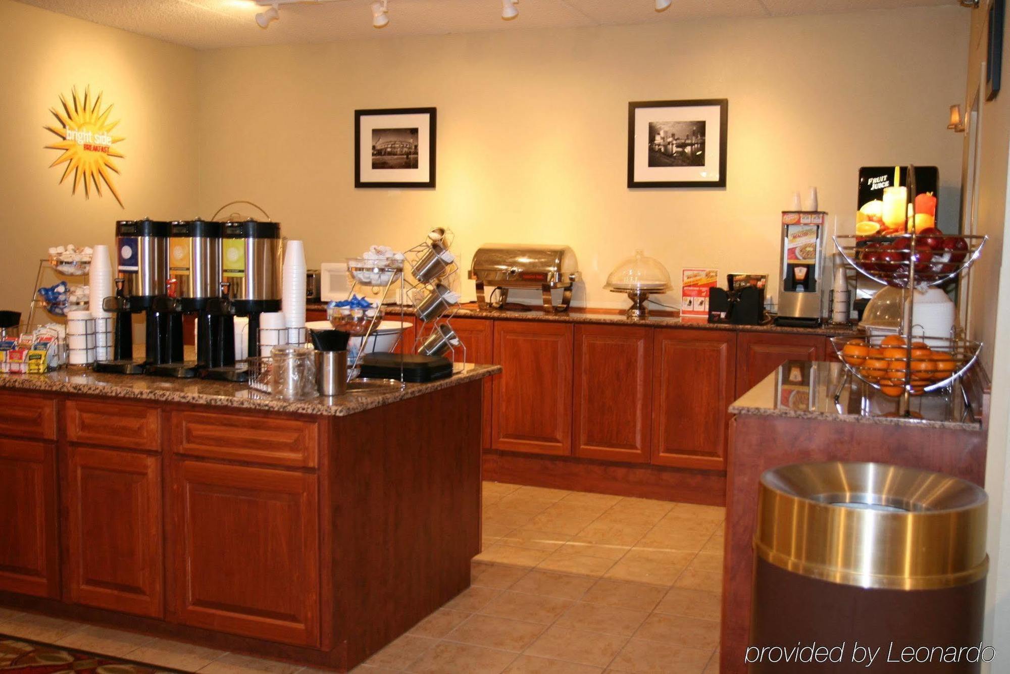 La Quinta By Wyndham Cleveland Airport West Hotel North Olmsted Ngoại thất bức ảnh